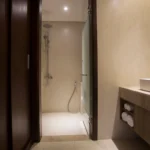 double deluxe bathroom