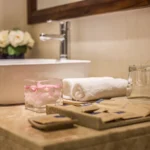 Family Deluxe Bathroom Cameo
